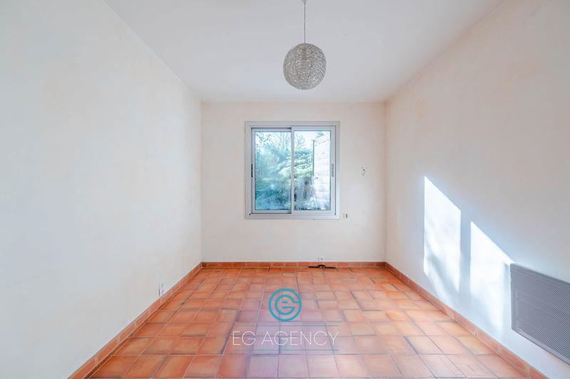 Maison - 200 m² - 6 pièces