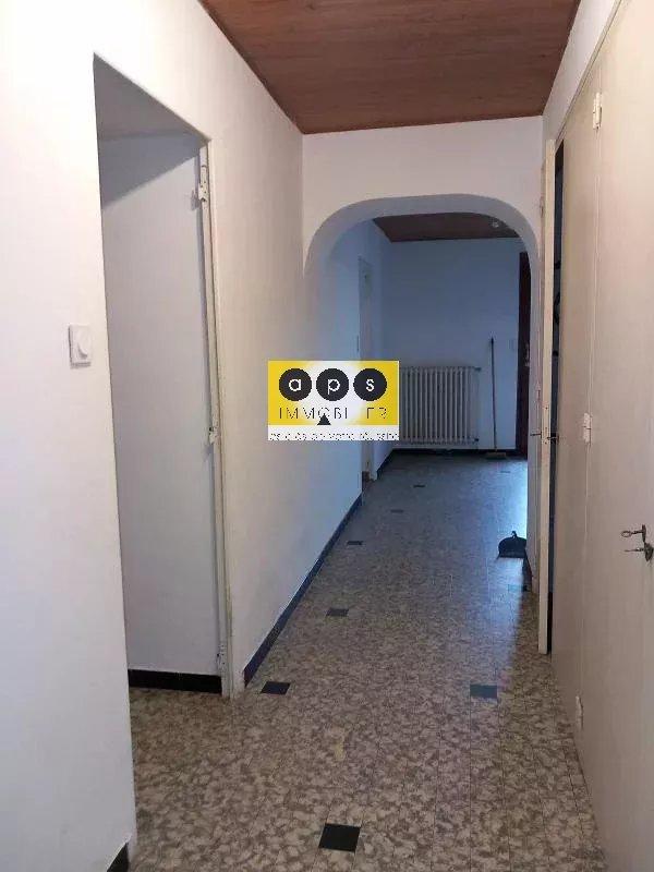 Propriété - 132 m² - 4 pièces