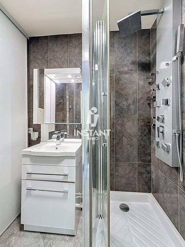 Appartement - 107 m² - 6 pièces