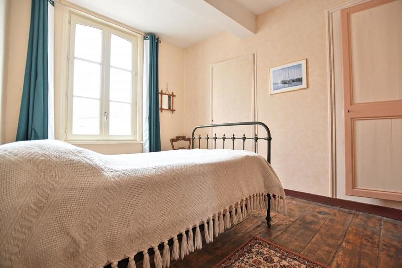 Maison - 184 m² - 6 pièces