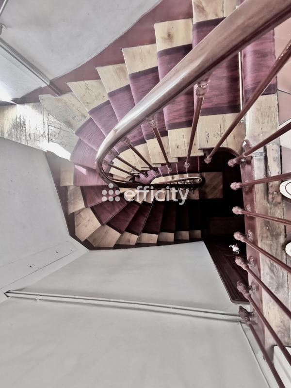 Studio - 8 m² - 1 pièce