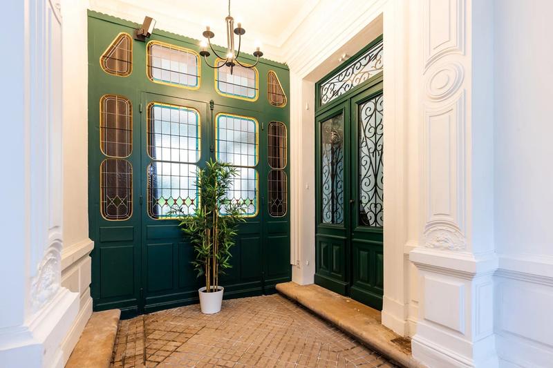 Maison contemporaine - 265 m² - 8 pièces