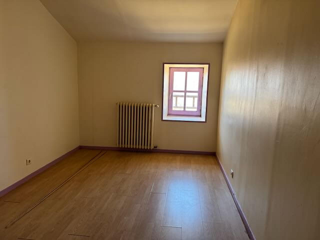 Maison - 184 m² - 8 pièces