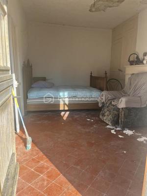 Maison - 120 m² - 7 pièces