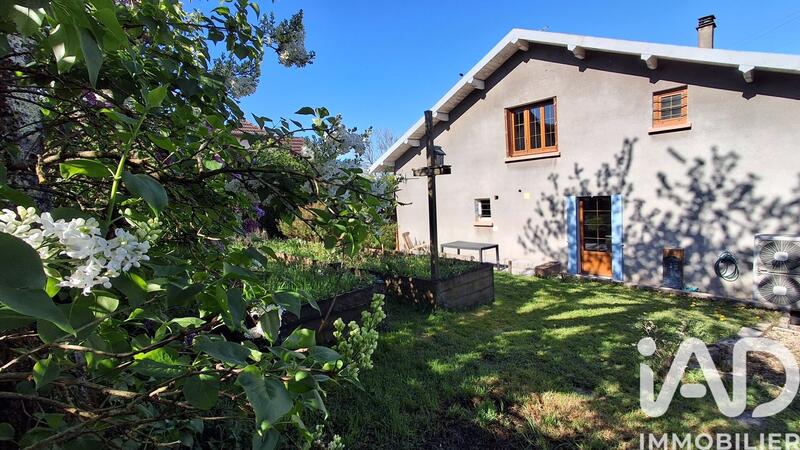 Maison - 100 m² - 4 pièces