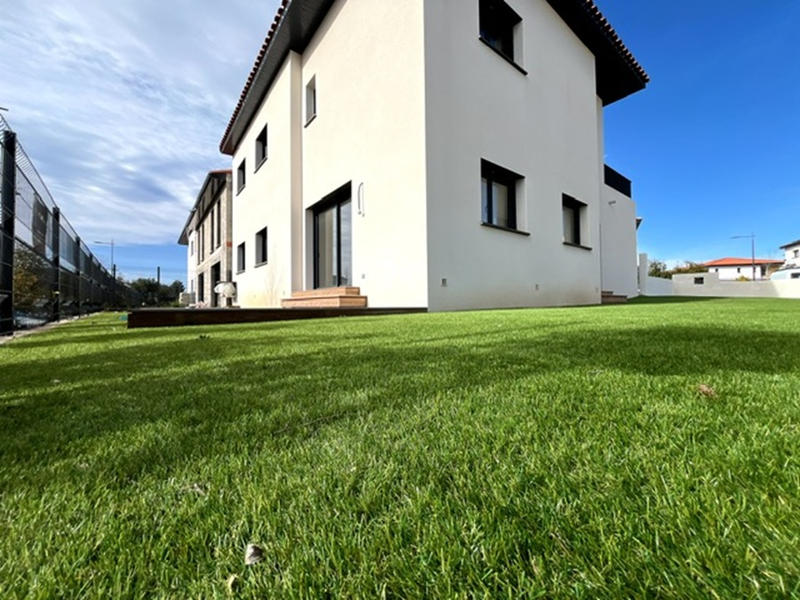 Appartement - 91 m² - 3 pièces