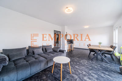 Appartement - 75 m² - 4 pièces