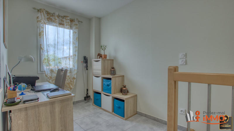 Maison - 97 m² - 4 pièces