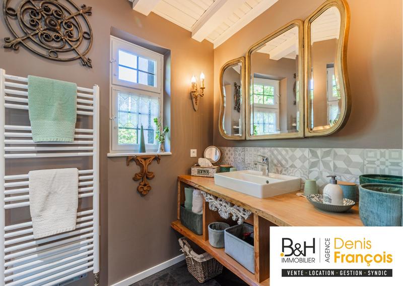 Maison ancienne - 444 m² - 10 pièces