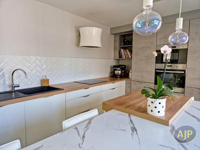 Maison - 153 m² - 6 pièces