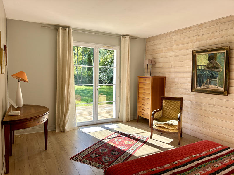 Maison - 210 m² - 7 pièces