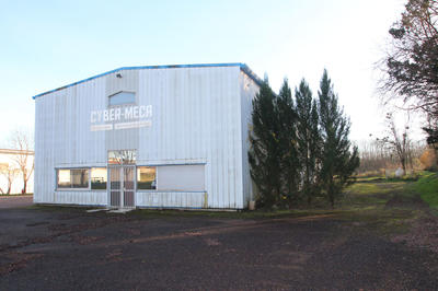Local d'activité / Entrepôt - 576 m²
