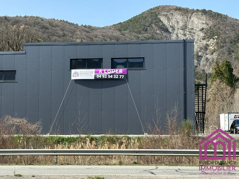 Local commercial - 145 m²