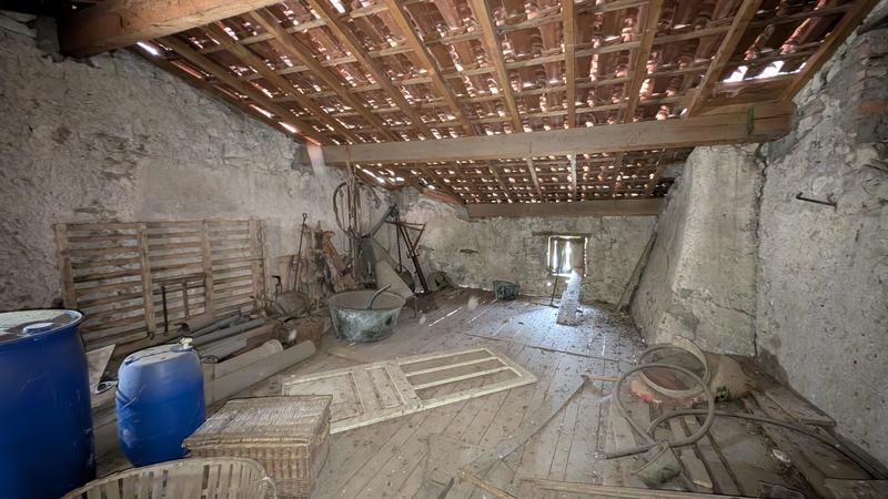 Maison ancienne - 200 m² - 3 pièces