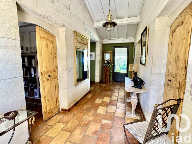 Maison - 230 m² - 8 pièces