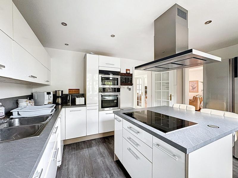 Maison ancienne - 142 m² - 8 pièces