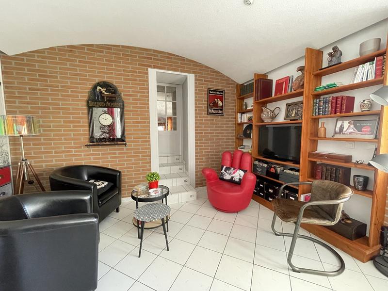 Maison - 121 m² - 5 pièces