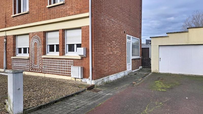 Maison - 77 m² - 5 pièces