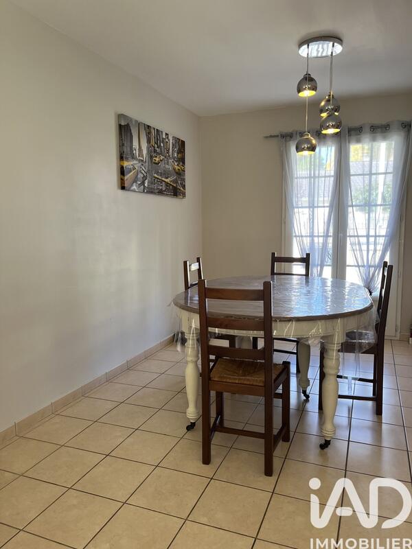 Maison - 95 m² - 5 pièces