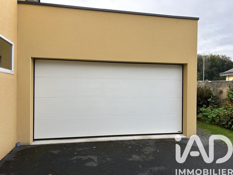 Maison - 150 m² - 8 pièces