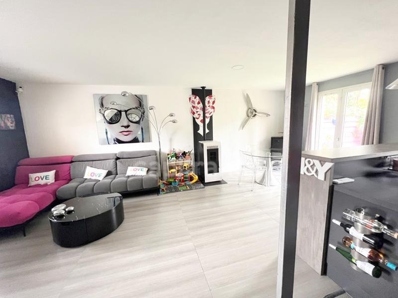 Maison - 84 m² - 4 pièces