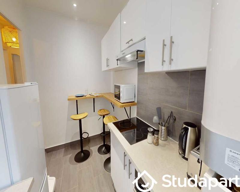 Chambre - 60 m² - 1 pièce