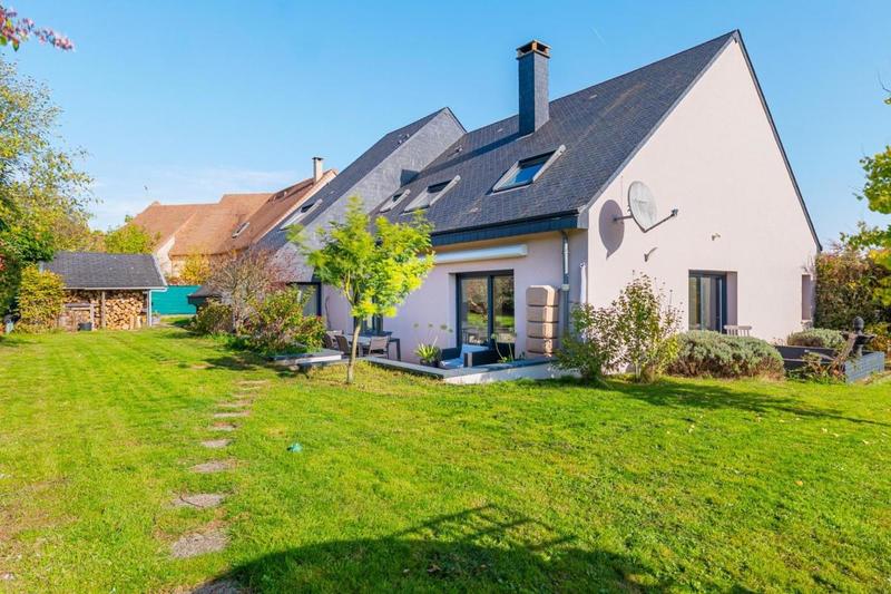 Maison traditionnelle - 191 m² - 7 pièces