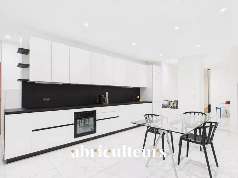 Appartement - 106 m² - 4 pièces