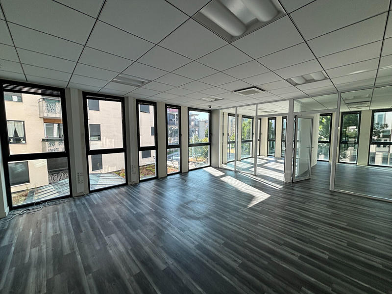 Bureau - 146 m²