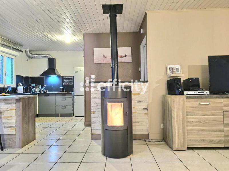 Maison - 85 m² - 4 pièces