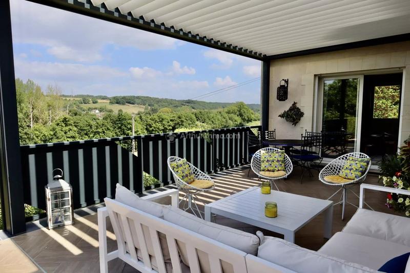 Maison - 274 m² - 6 pièces