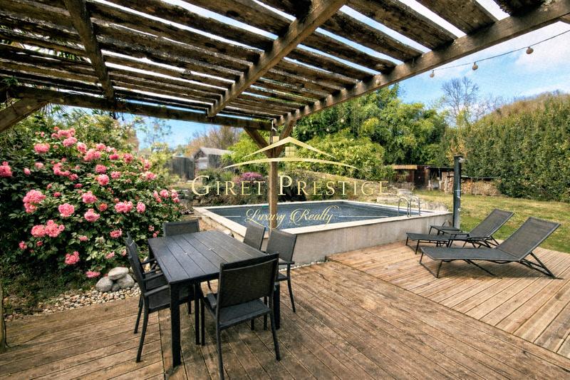 Propriété - 260 m² - 16 pièces