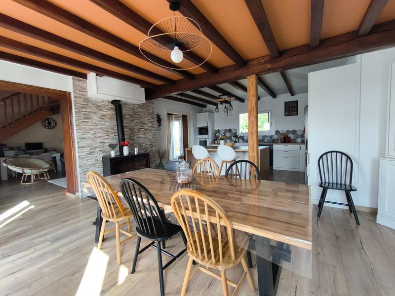 Maison - 205 m² - 7 pièces