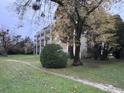 Appartement - 111 m² - 5 pièces