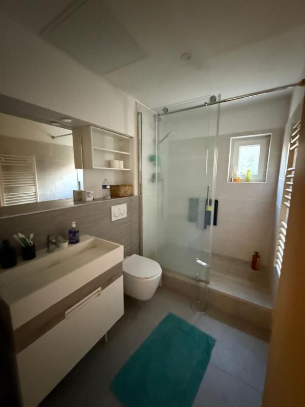 Maison - 197 m² - 8 pièces