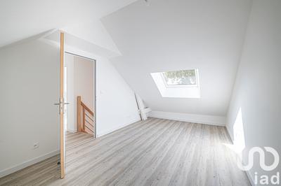 Maison - 99 m² - 5 pièces