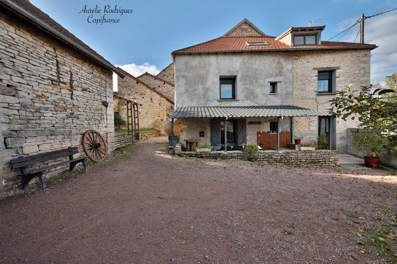 Maison - 155 m² - 5 pièces