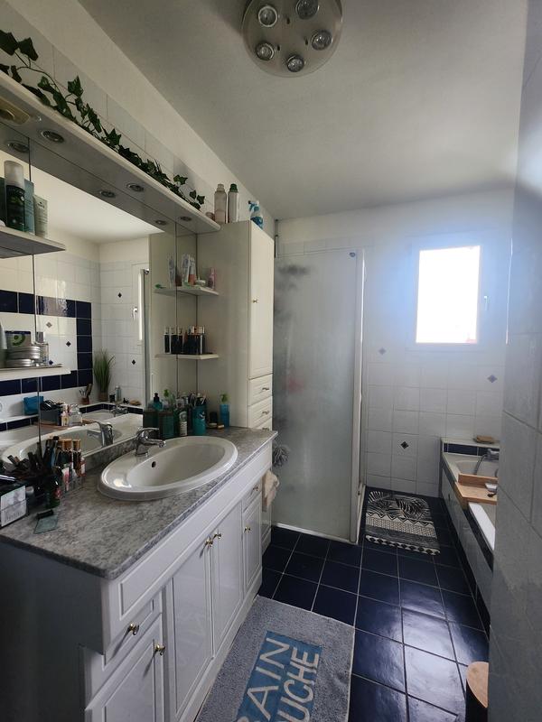 Maison - 110 m² - 6 pièces