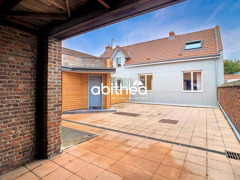 Maison - 182 m² - 6 pièces