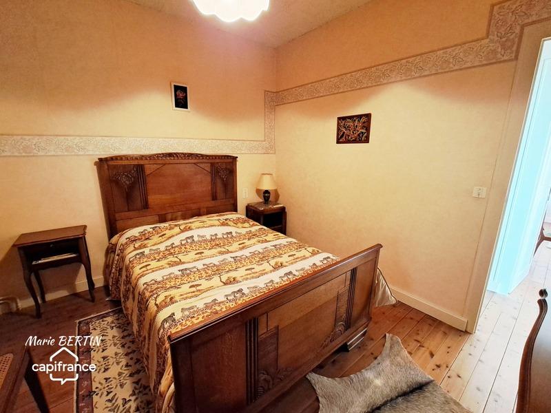 Maison - 144 m² - 8 pièces