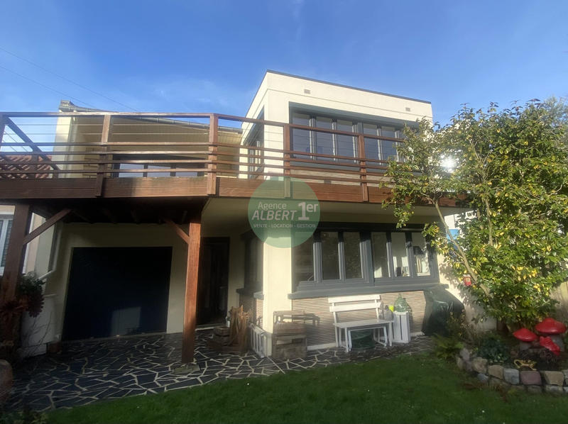 Maison - 120 m² - 5 pièces