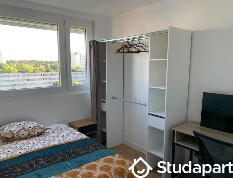 Chambre - 12 m² - 1 pièce