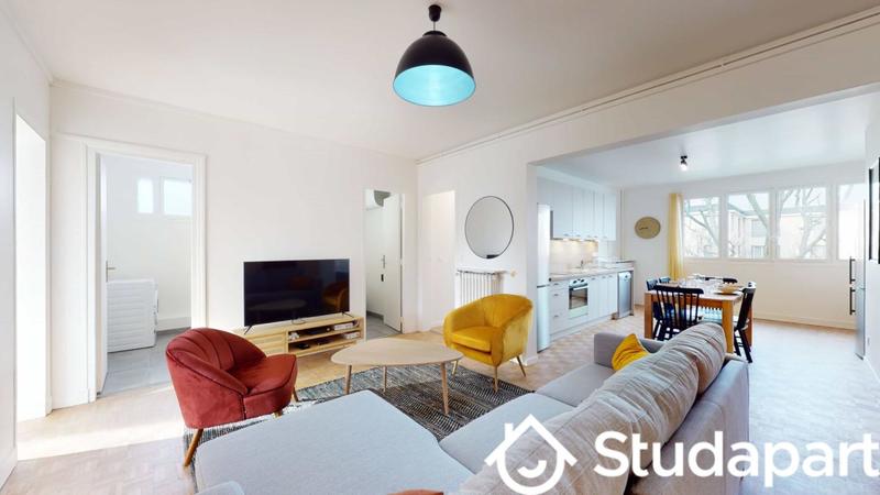 Chambre - 10 m² - 1 pièce