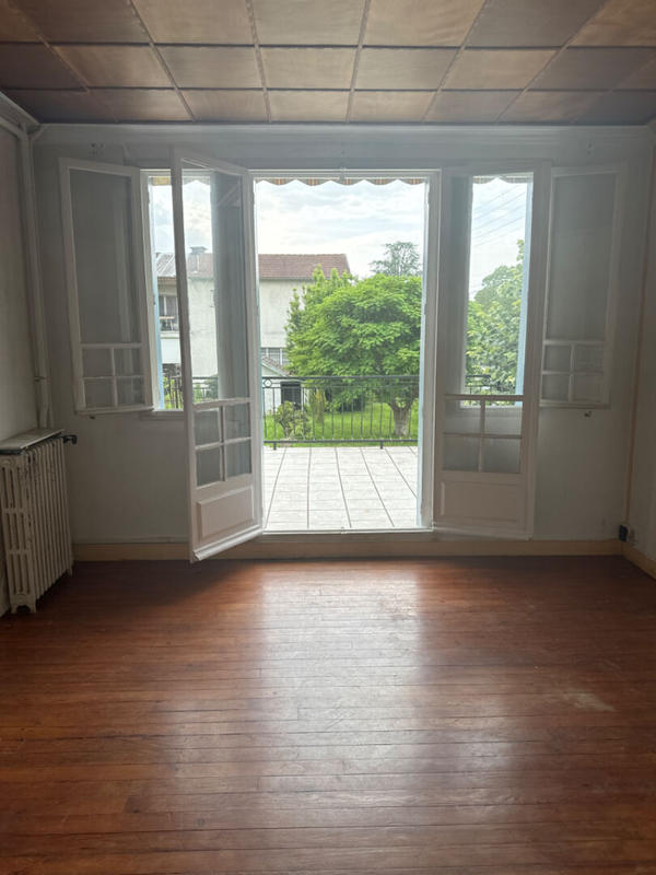 Maison - 200 m² - 7 pièces