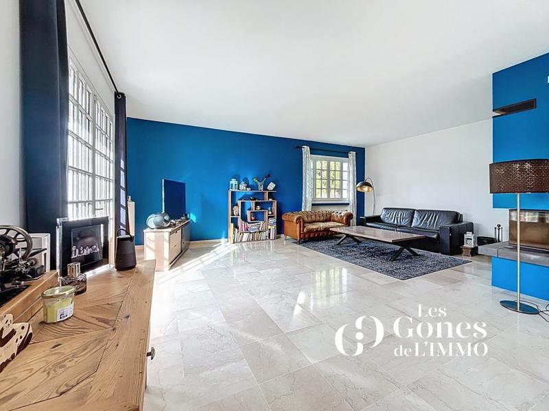 Propriété - 340 m² - 7 pièces