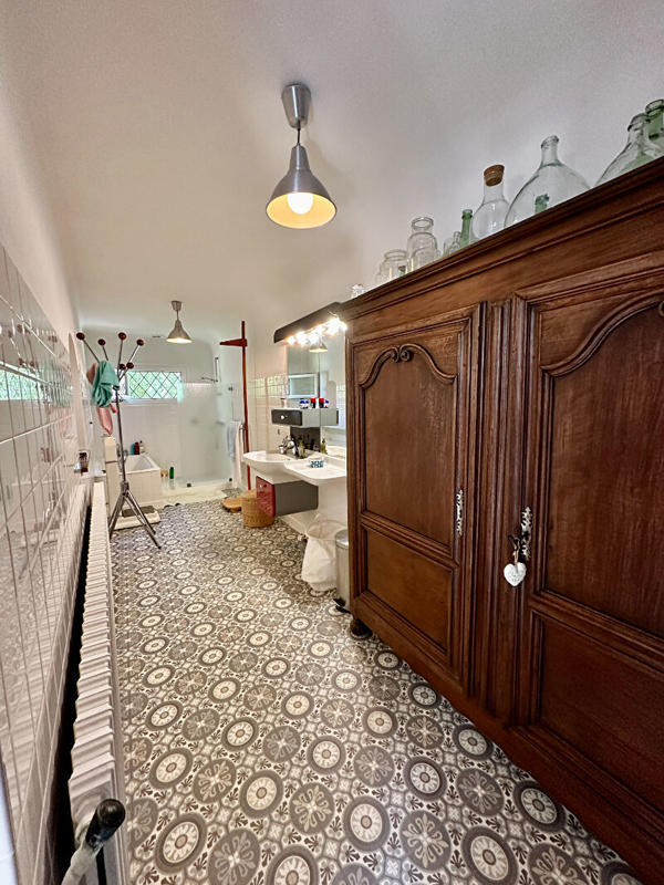 Maison bourgeoise - 415 m² - 11 pièces