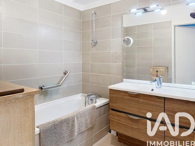 Appartement - 97 m² - 4 pièces