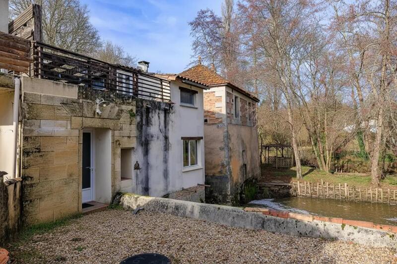 Moulin - 51 m² - 2 pièces