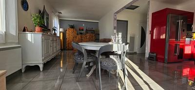 Maison - 87 m² - 5 pièces