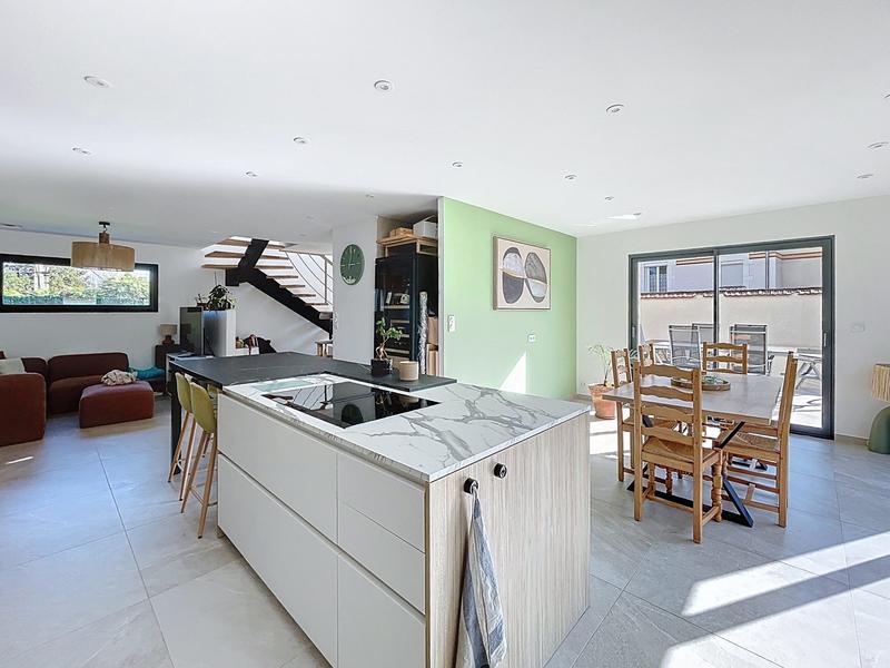 Maison - 120 m² - 4 pièces